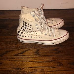 Studded High top Converse